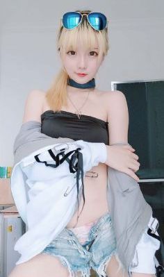 蛇的尾巴还在我的