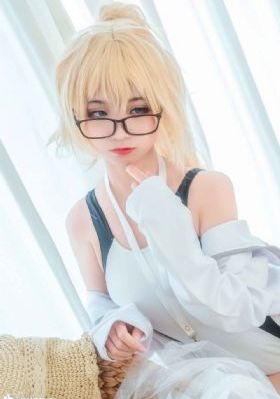 与晨同光