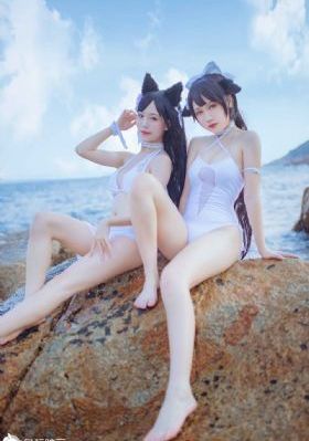 巜隔壁练瑜伽的人妻