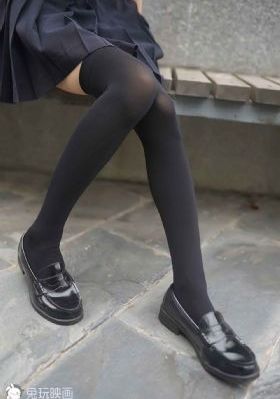 和朋友换娶妻野外夫妇3